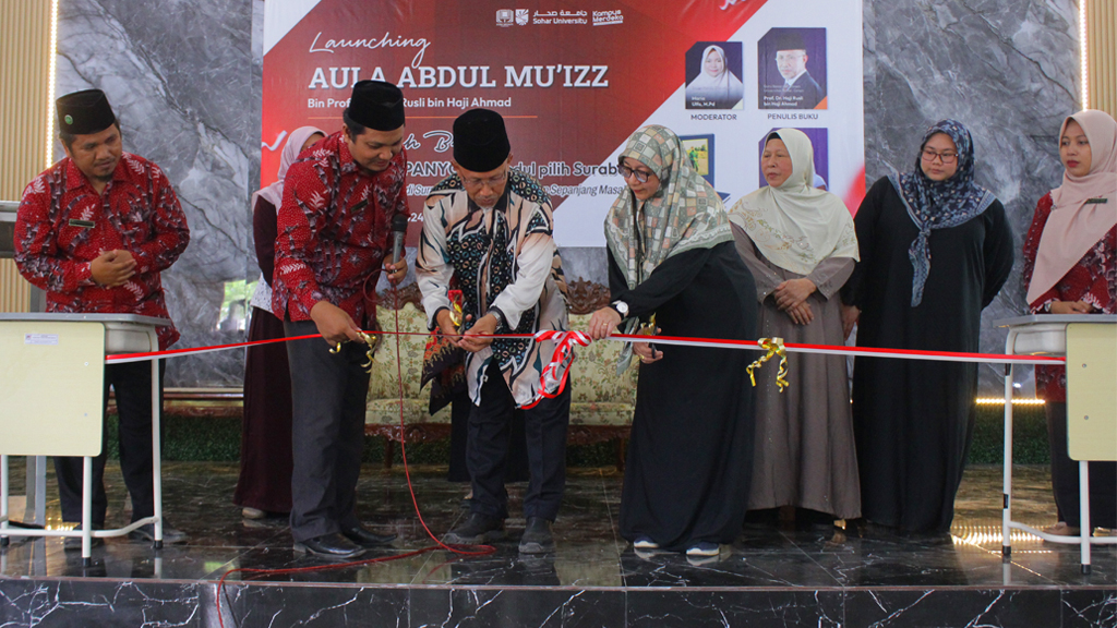 Launching Aula Abdul Mu’izz dan Bedah Buku “ENGLAND SPANYOL… Abdul Pilih Surabaya”